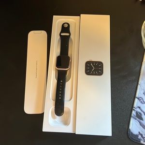 Apple Watch Series 6 with GPS + Cellular